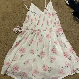 very cute abercrombie & fitch floral romper